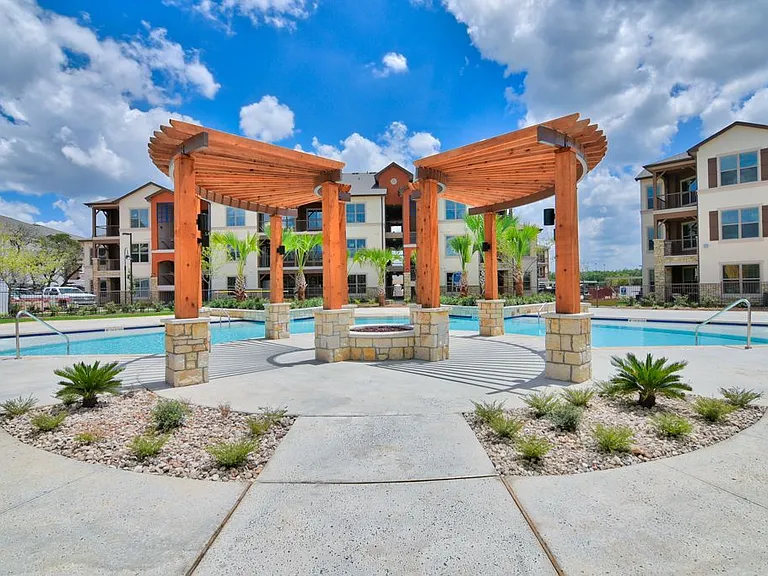 Azure City Living — Photo 11