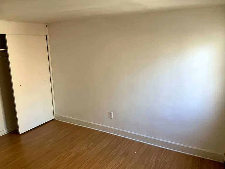 715 E 21st Ave — Photo 15