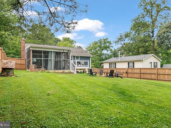 4th image of 1155 Spruce Tree Ln