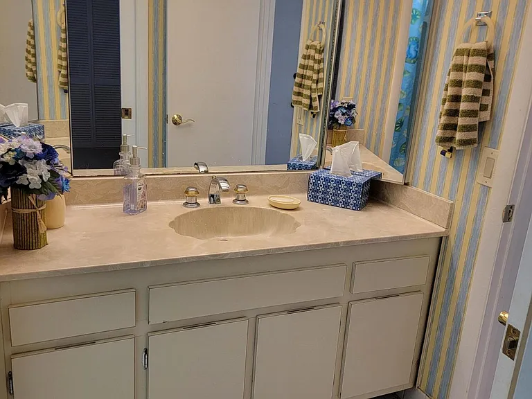 11115 Oakdale Rd — Photo 21