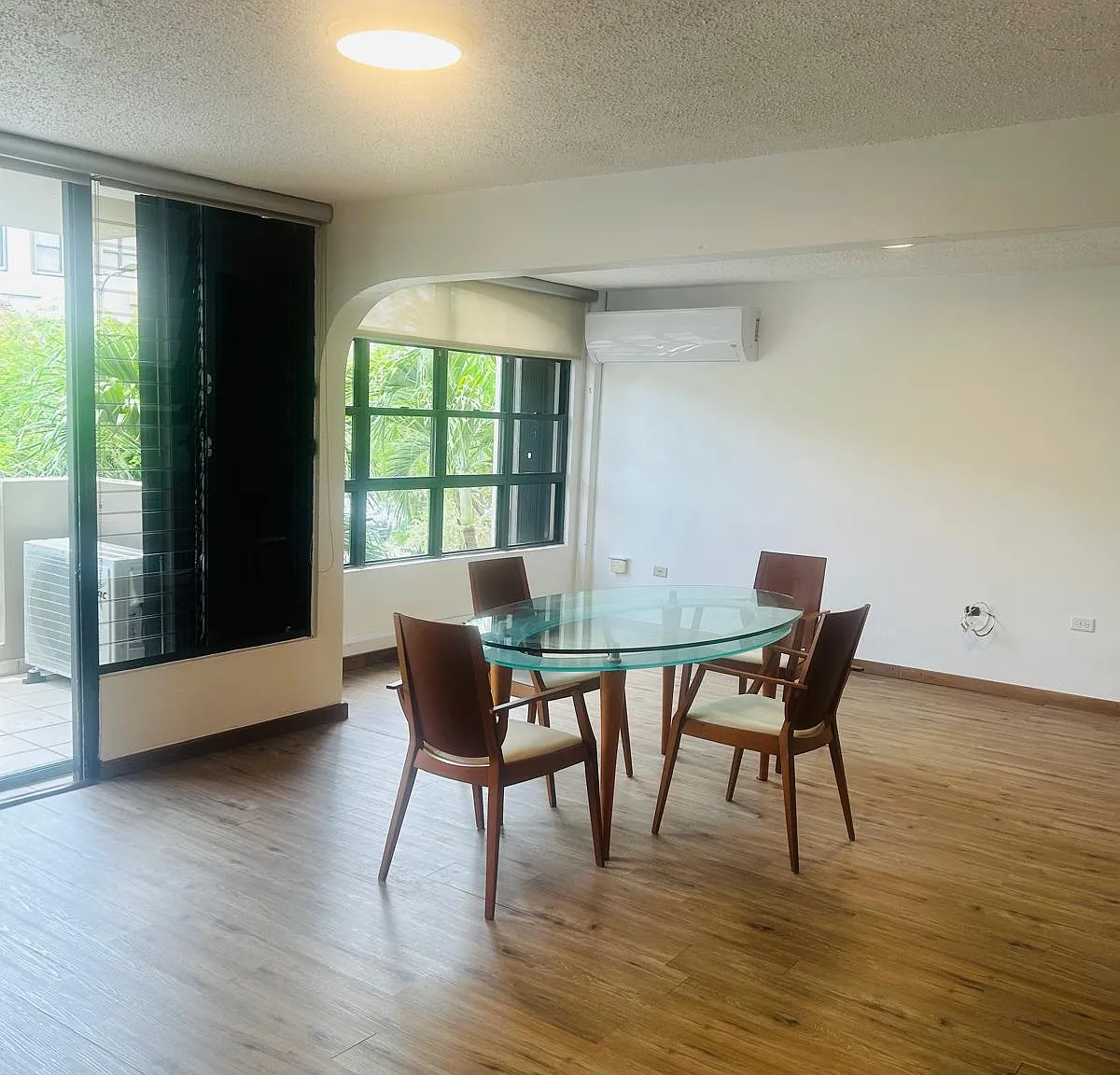 3 bed, 2.5 bath, 2134 sqft, $2,495 — Photo 4