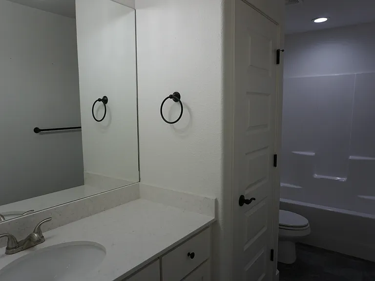 2623 S Cobalt Ave — Photo 18