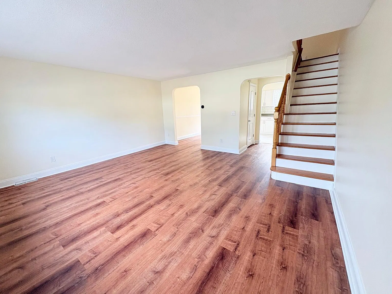 3 bed, $3,750 — Photo 4