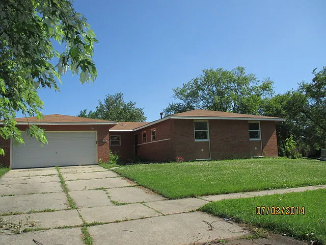 5900 School St photo 1