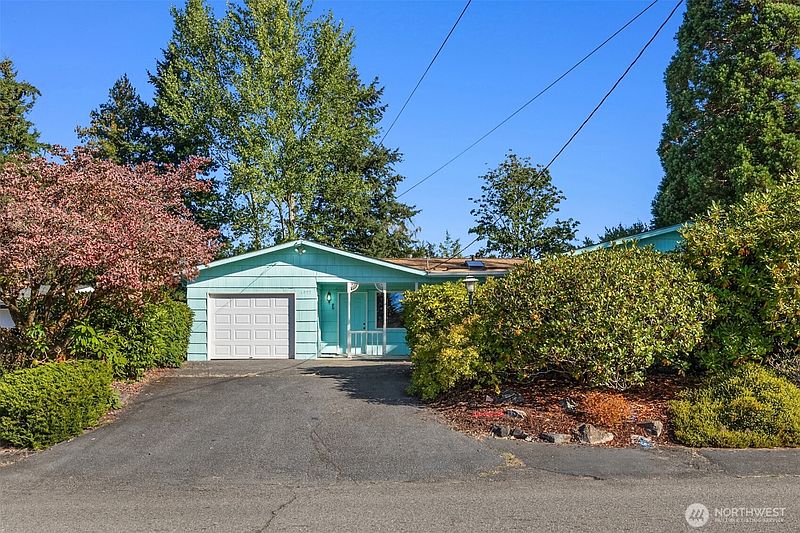 2nd image of 1322 Ivy Road
