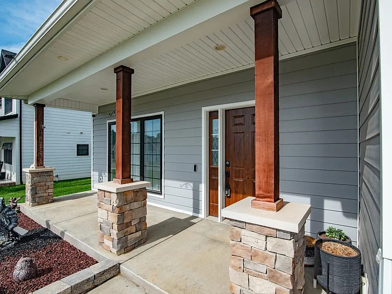 109 Gaston Cir — Photo 4