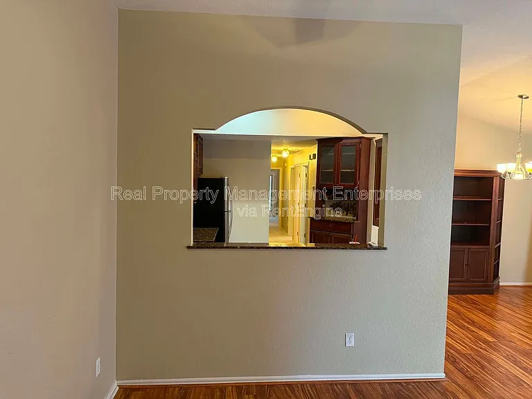 4101 Heritage Place Dr — Photo 7