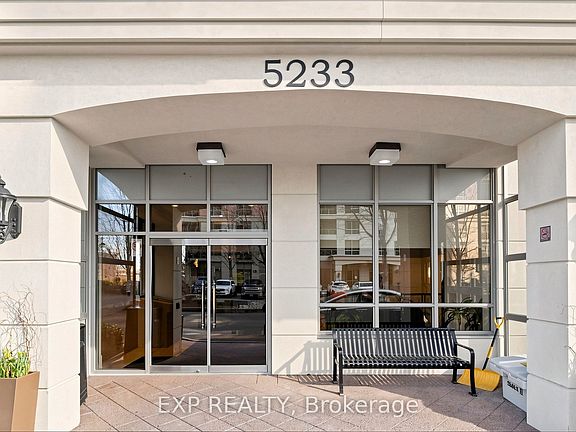 4th image of 5233 Dundas St W #1428