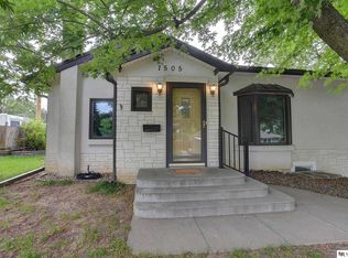 1505 N 61st St, Omaha, NE 68104