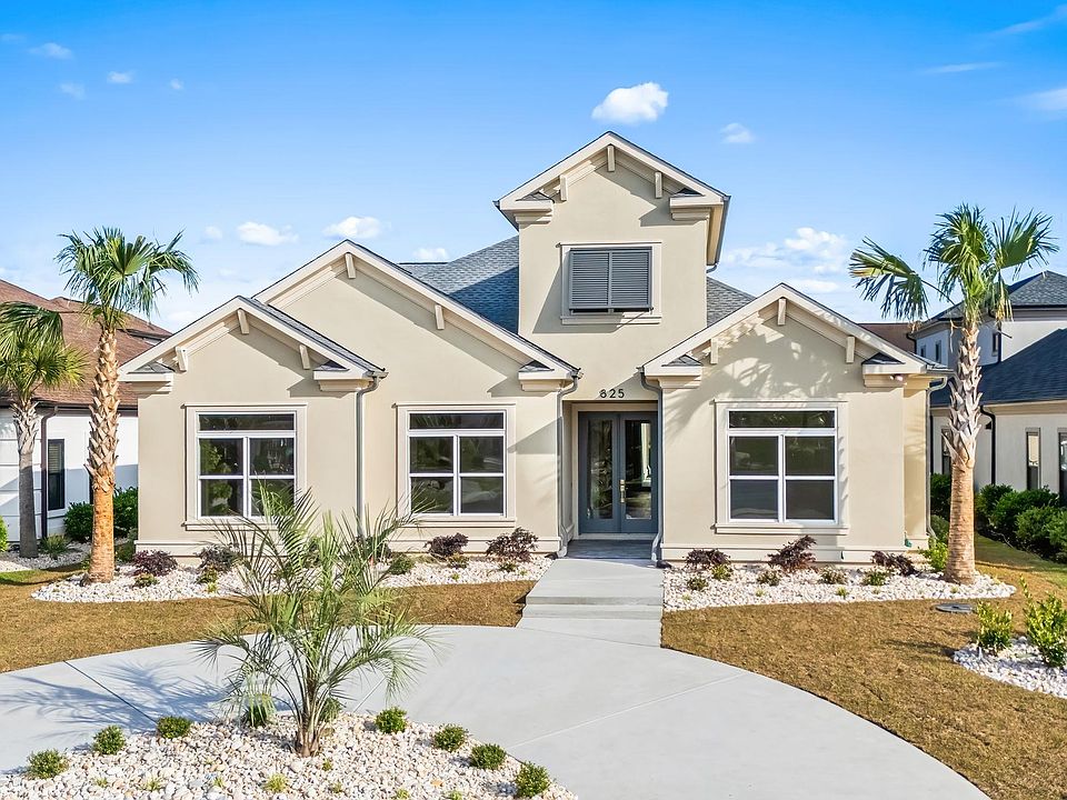 1st image of 825 Bluffview Dr.