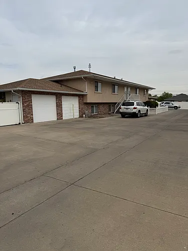 3909 Redwood Ln Photo 1