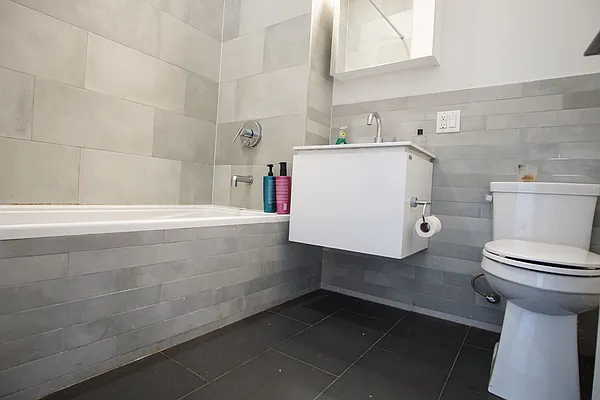 Rented by Lofts and Flats LLC | media 29