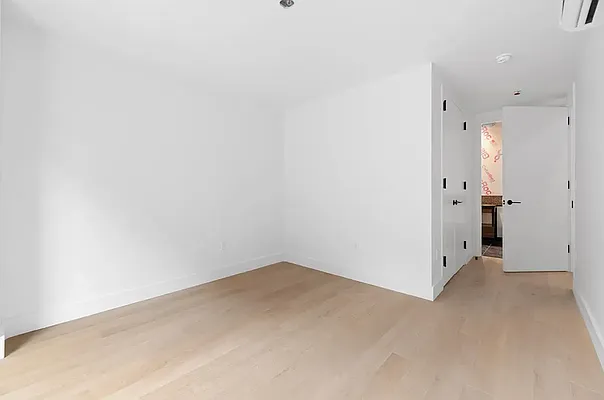 Rented by Living New York | media 94