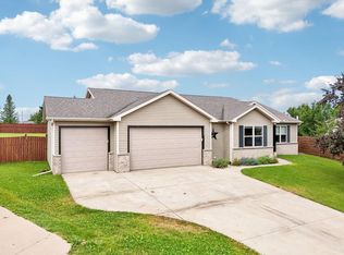 1402 Wedgewood Ct, Watertown, WI 53098