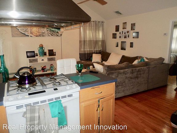 5th image of 265 W Valley Stream Blvd Floor 2