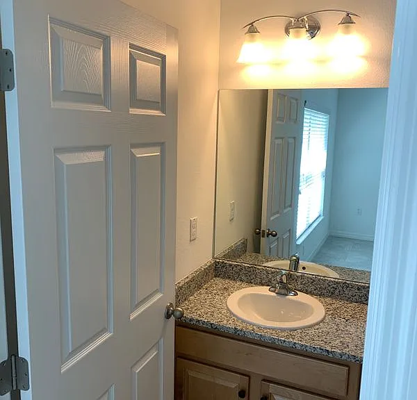 124 Plain View Dr #B — Photo 4