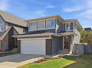 2413 San Fortunato St NW, Edmonton, AB T5E 6W2