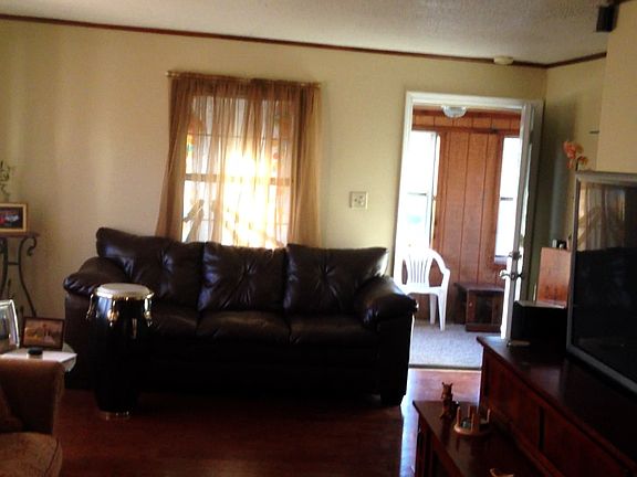 4th image of 3015 Harlan St