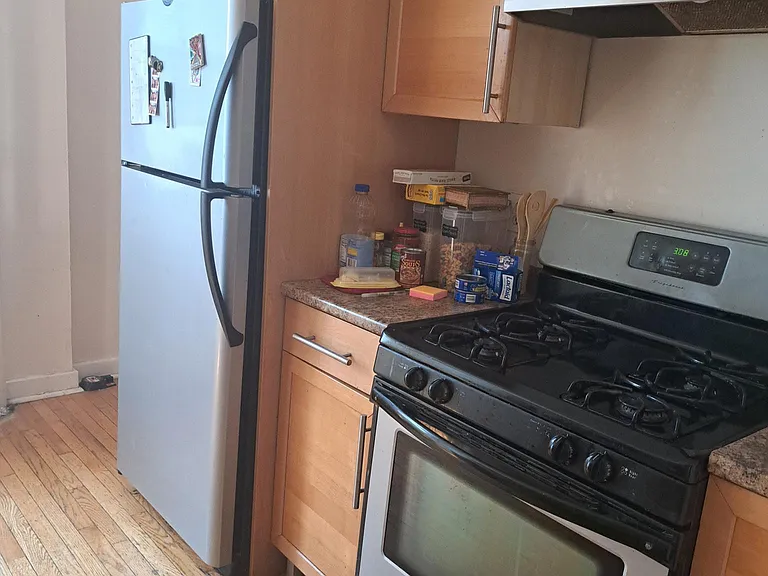 16 Glenville Ave #1 — Photo 3