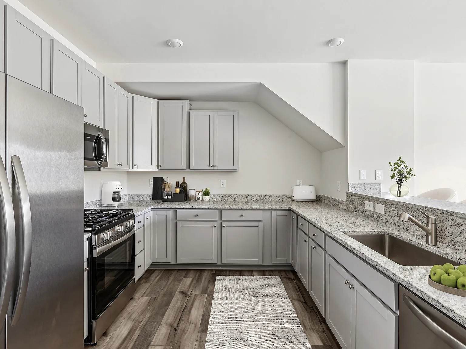 The Refinery Townhomes — Photo 3