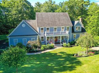 21 Runaway Rd, Newfields, NH 03856