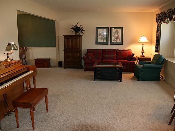 5th image of 413 Oak Park Blvd