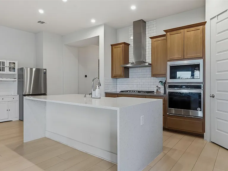 8407 Prairie Rye Dr — Photo 14