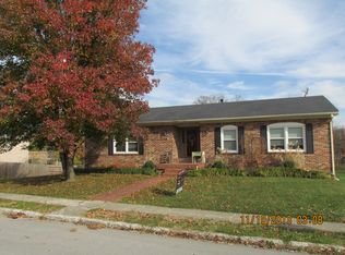 126 Meadowlark Dr, Nicholasville, KY