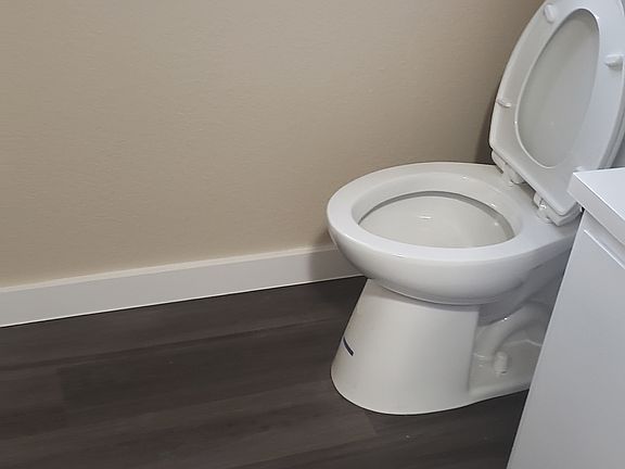 4th image of 923 E Marine View Dr Unit C