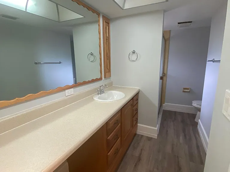 5097 Greenbriar Dr — Photo 21