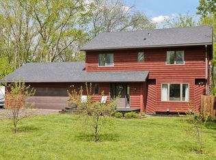 10037 Barnes Trl, Inver Grove Heights, MN 55077