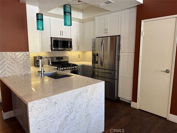 5th image of 19431 Rue De Valore APT 14A