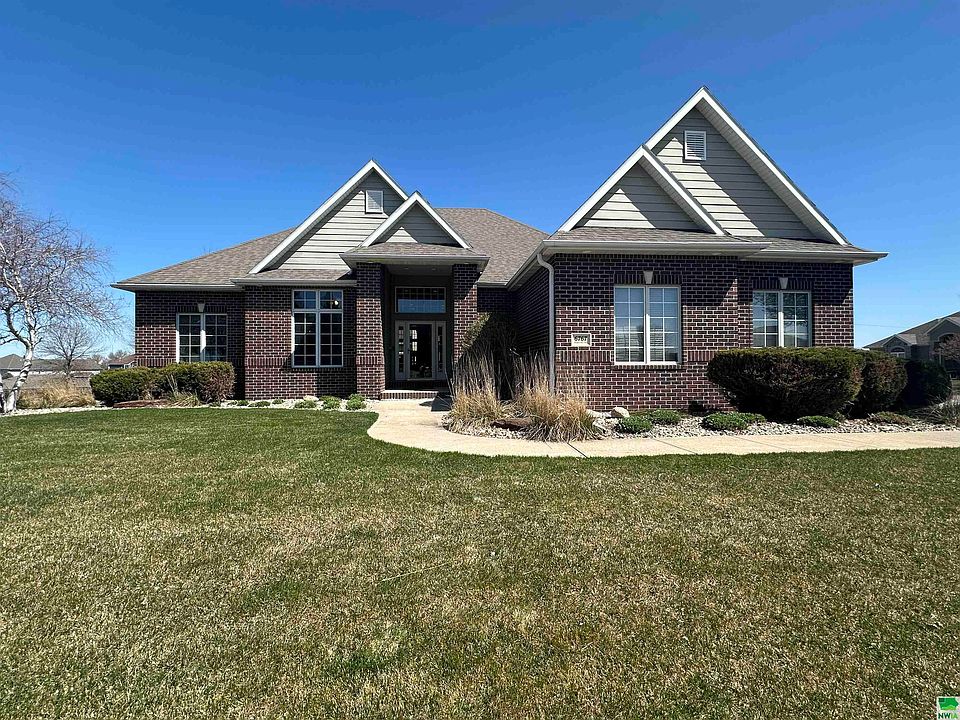 1st image of 6767 Kingswood Ct