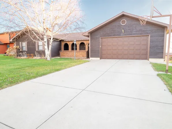 204 Glenwood Ct, Great Falls, MT 59405