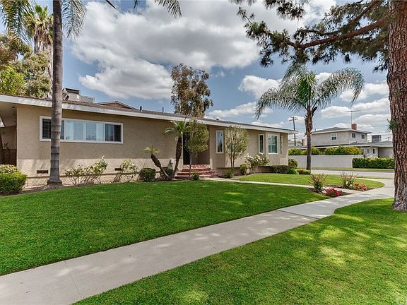 2nd image of 6043 E Carita St