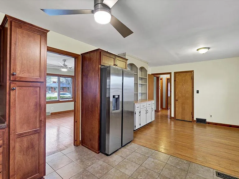 2608 Meadow Dr — Photo 14