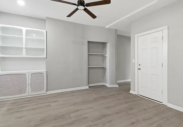 2322 Callow Ave #2 — Photo 2