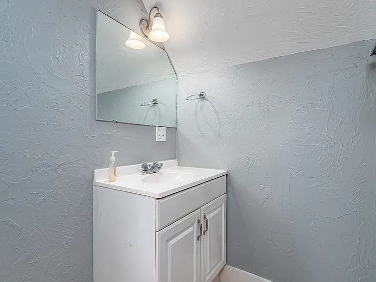 9 Mount Vernon St #3 — Photo 20
