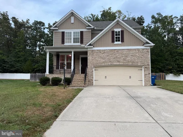 4042 Hiddenwell Ln, Chester, VA 23831