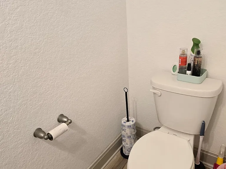 7520 Magnolia Vlg #102 — Photo 3