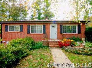88 Lake Rugby Dr, Hendersonville, NC 28791