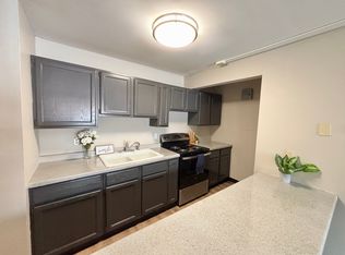 293 N Fraternity Ln #304, Whitewater, WI 53190