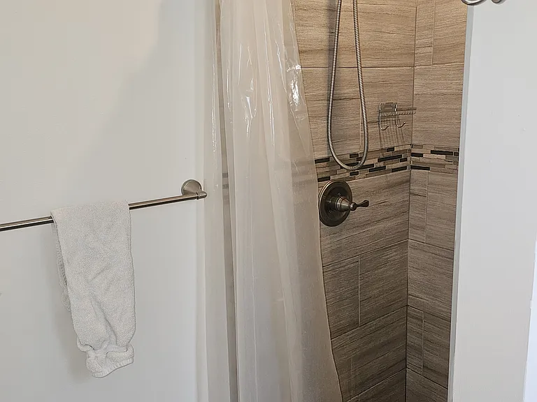 710 Whitmarsh Ln #2 — Photo 3