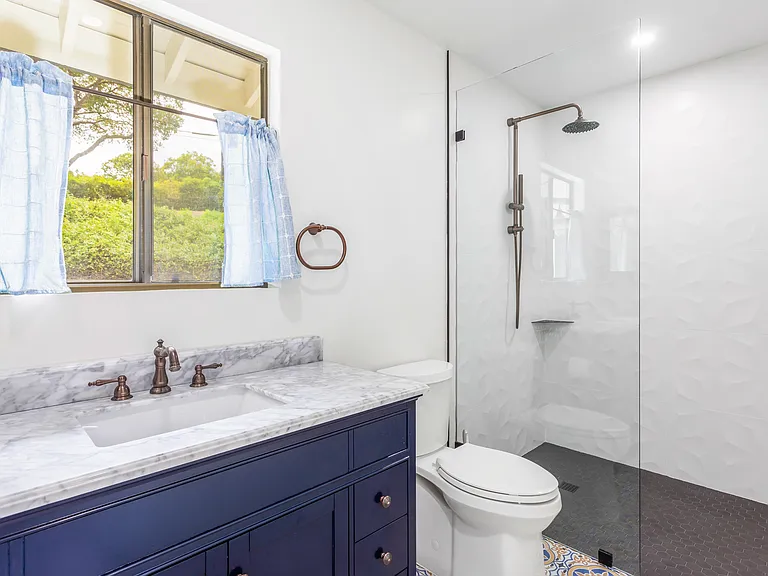 345 Sierra Vista Rd — Photo 23