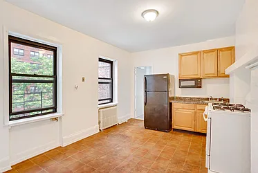 Rented by Moises Farhart, LREB