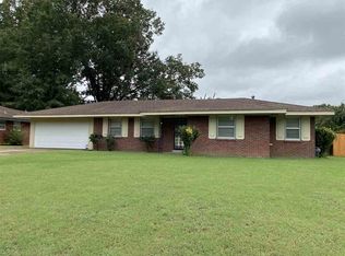 933 Cullenwood Rd, Memphis, TN 38116