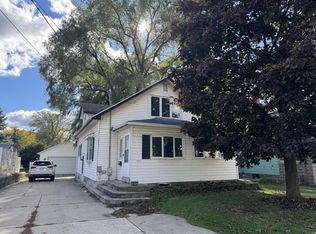 937 East Moreland BOULEVARD, Waukesha, WI 53186