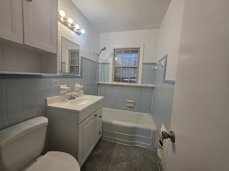 3247 NW 47th St — Photo 25