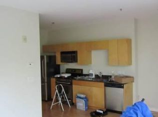 1007 41st St APT 413, Oakland, CA 94608