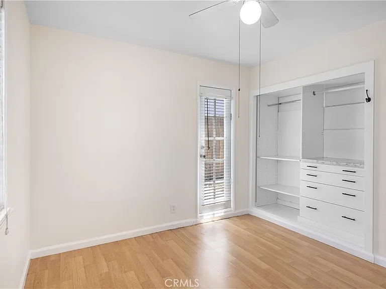 1104 Torrance Blvd — Photo 9